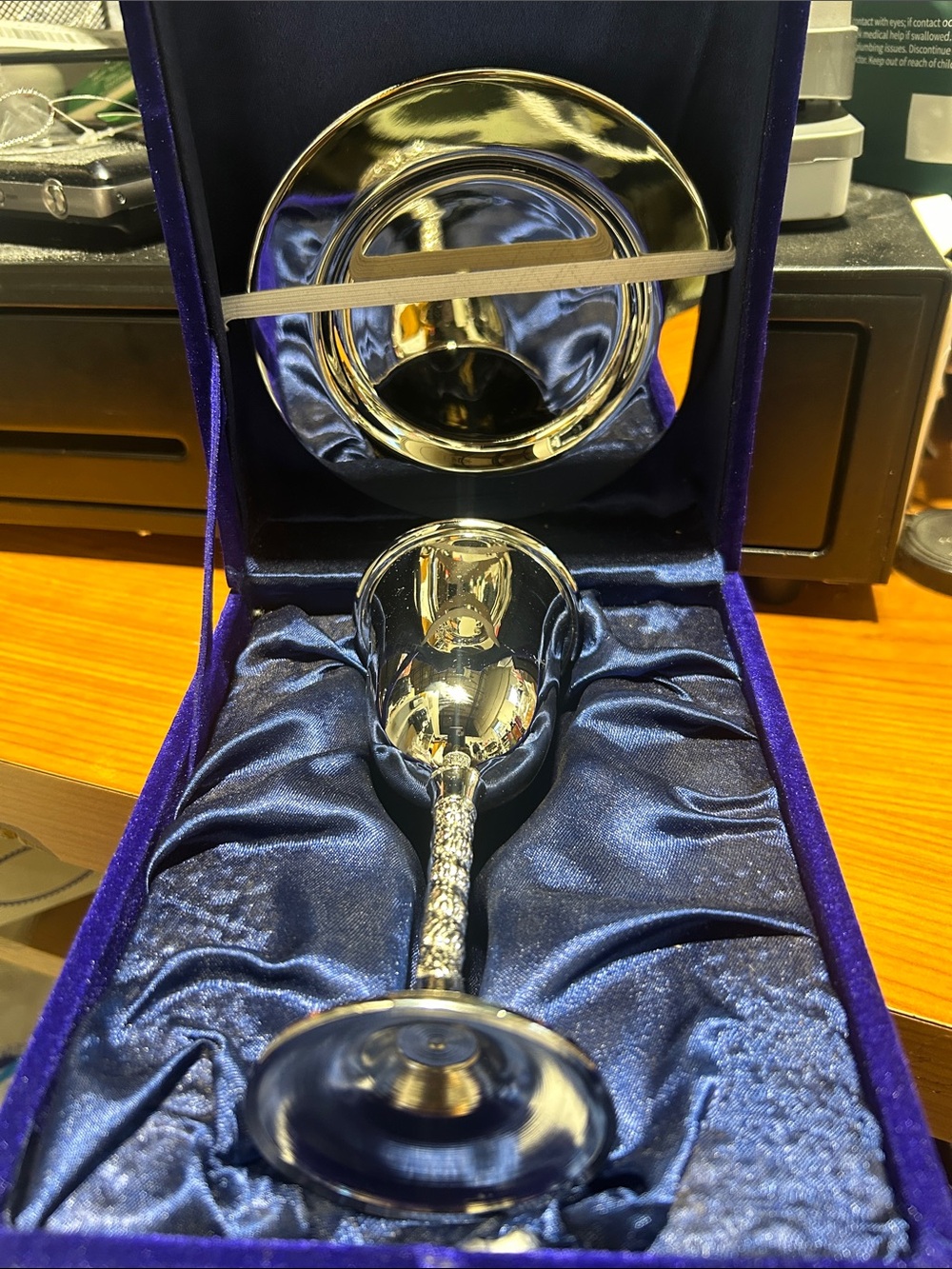 Silver-Plated Goblet and Saucer Set - Elegant Metallic Finish